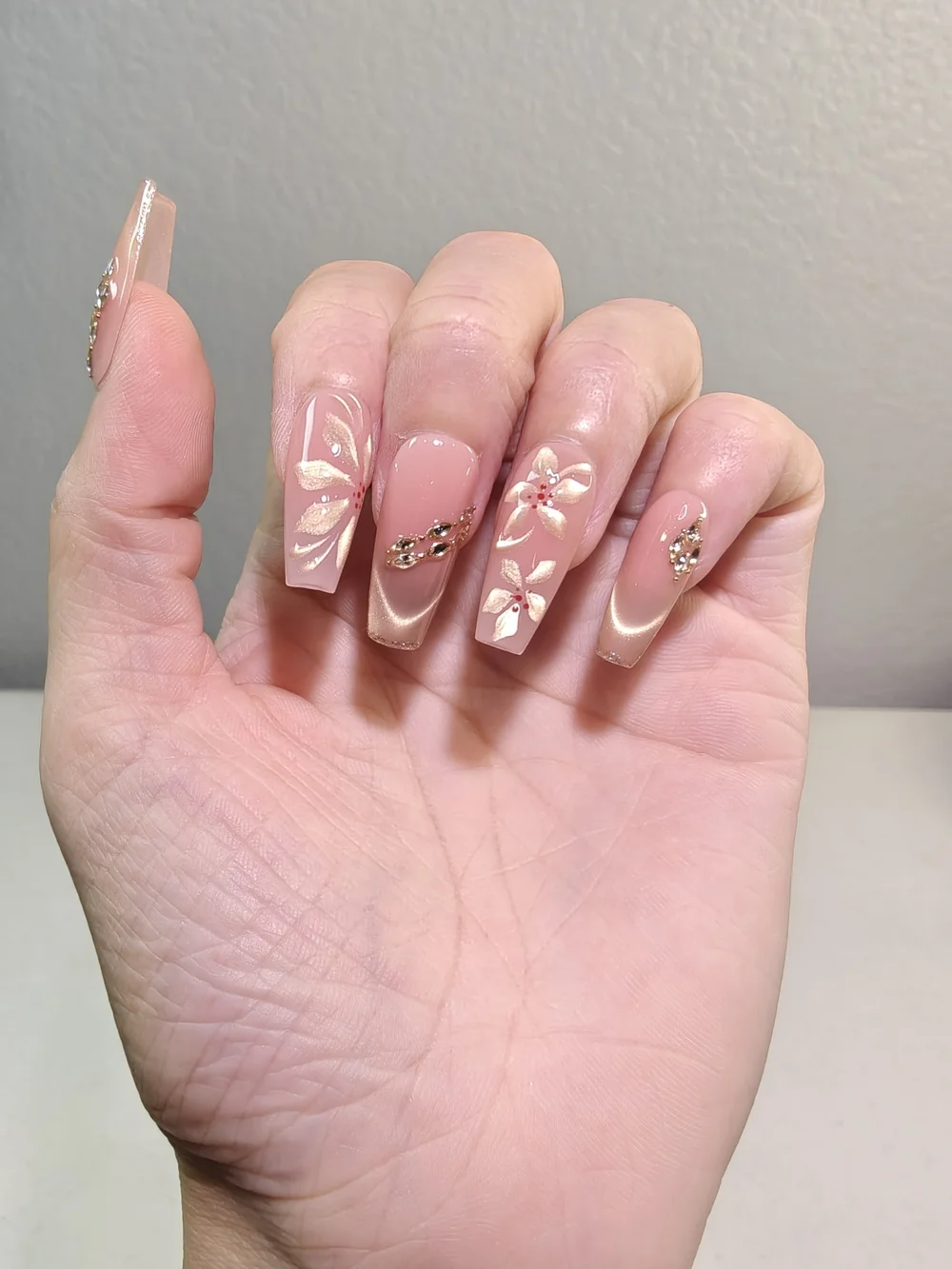 Nude Pink Gold Cat Eye With Floral Long Coffin Press On Nails With Rhinestone